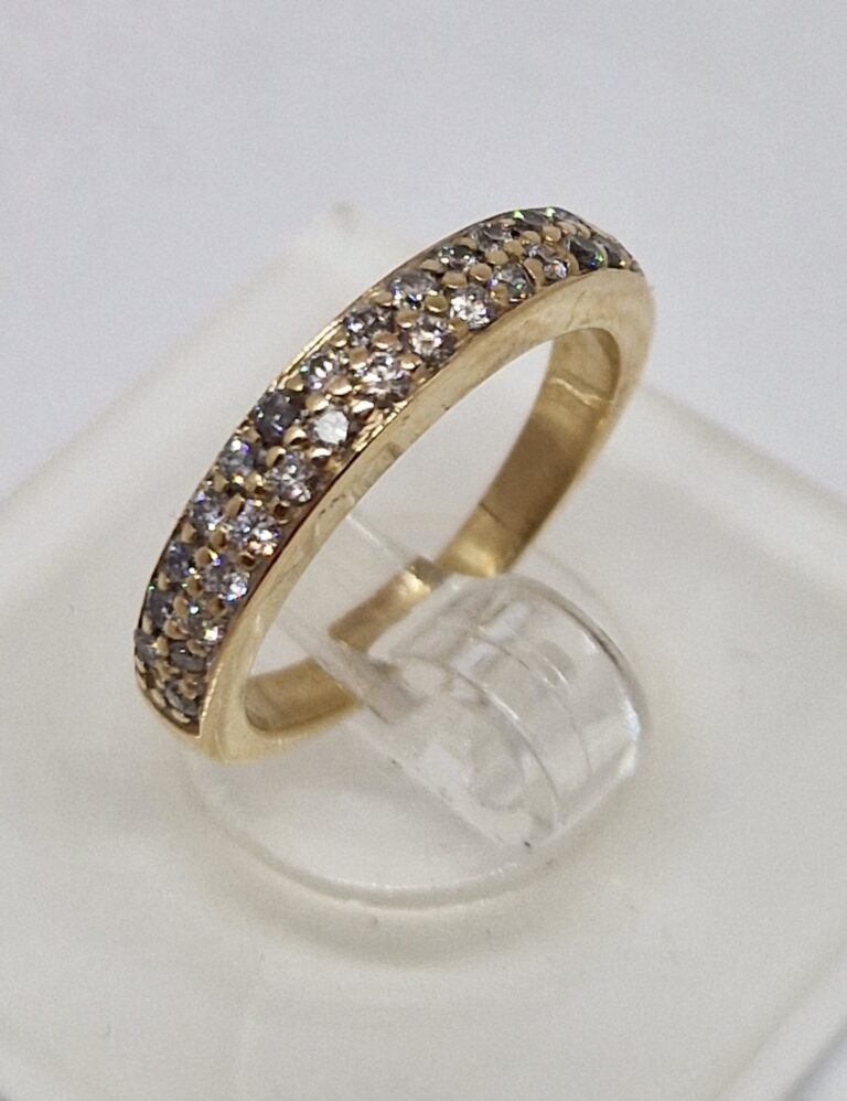 sõrmus teemantiga 4,12g suurus 16,5 au3318