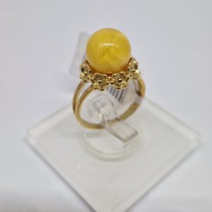 hõbedanesõrmus merevaiguga   10eur -1 gr.