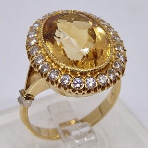 sõrmus teemantiga  24tk  750   9,32g     suurus 19,5   au3369