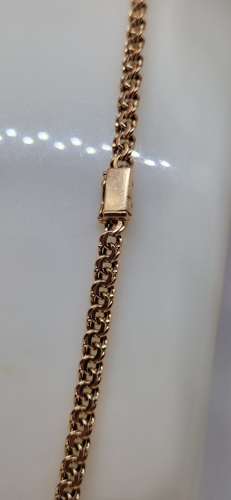 kaelekett  585  33,43g  70sm  au3461