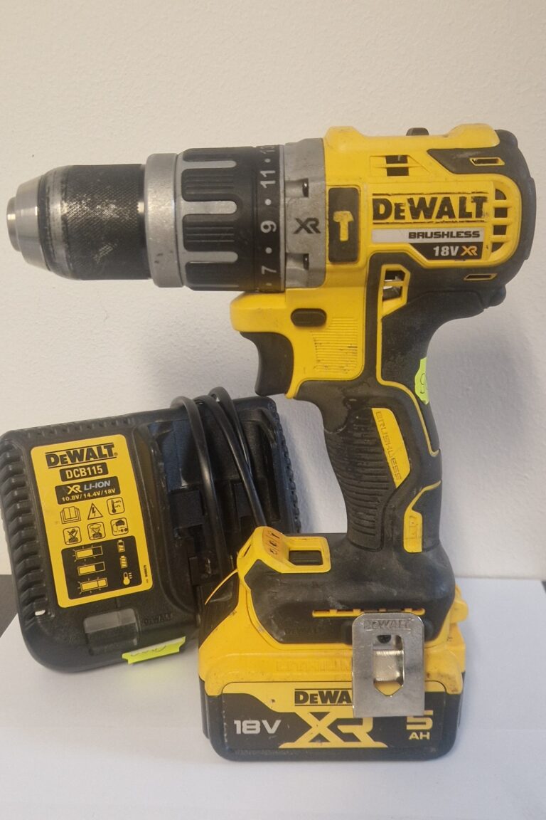 DeWalt DCD796 aku 5.0ah laadija s9093