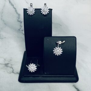 Hõbedast komplekt  925  8,18g  suurus 16,75    HE043